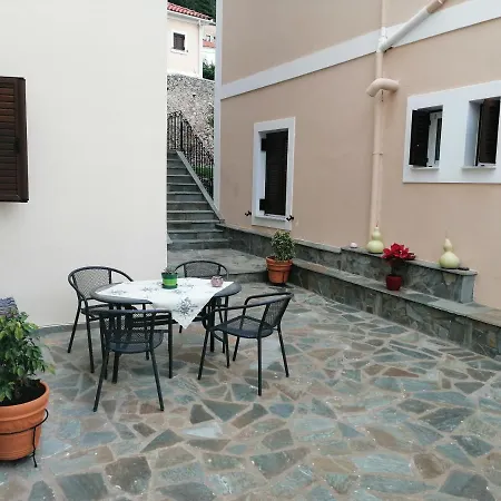 Apartment Metaxia's & Maria's House *
